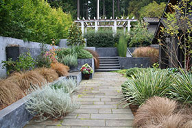 The main courtyard garden that links the cottage with the house.